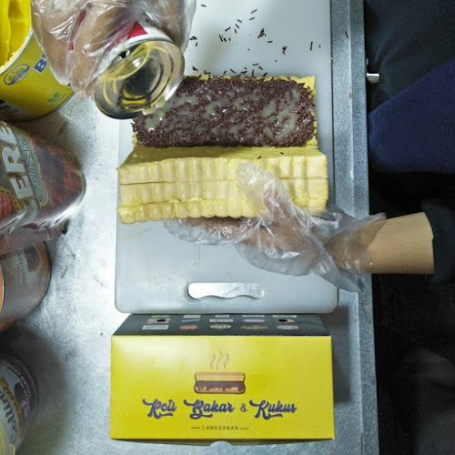 Roti Bakar dan Kukus Langganan