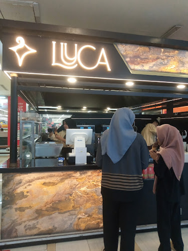 Comentarii opinii despre Luuca Mall Centre Point