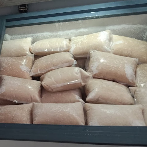 Opinii despre Enimrayafish (Agen Ikan Giling) în Kota Palembang - Gastronomi dan perhotelan