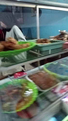 Warung Makan Al-Mira - Gastronomi dan perhotelan