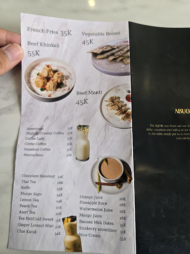 High Life Resto&Bakery - Gastronomi dan perhotelan