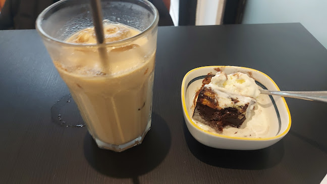 Maraca Books And Coffee