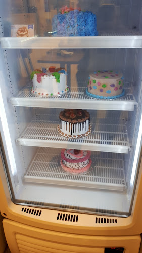 Transmart Padang, Jl. Khatib Sulaiman No.85, Ulak Karang Sel., Kec. Padang Utara, Kota Padang, Sumatera Barat 25173