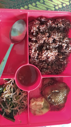 Comentarii opinii despre Catering Box 3 Putri Dapur Jogja Selatan