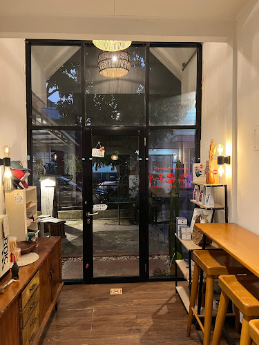 Opinii despre Kopi MADI în Kota Tangerang Selatan - Gastronomi dan perhotelan