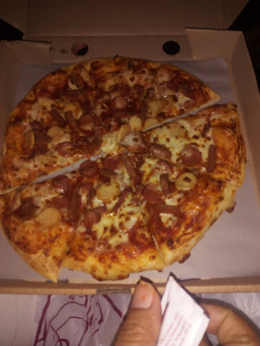 Pizza Hut Delivery - PHD Indonesia - Gastronomi dan perhotelan