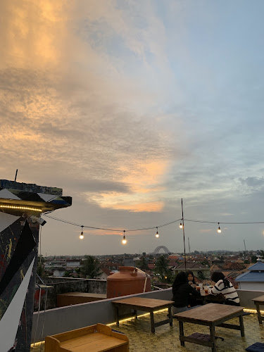 Angkringan Laperpoll plg - Gastronomi dan perhotelan