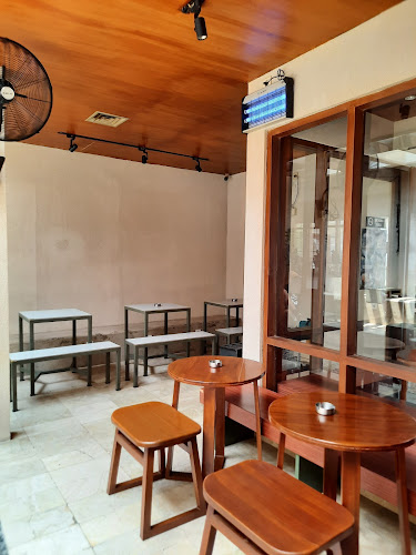 Opinii despre Kopi Kaman în Kota Depok - Gastronomi dan perhotelan