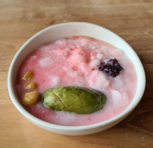 MAMA Toko Kue dan Es Krim