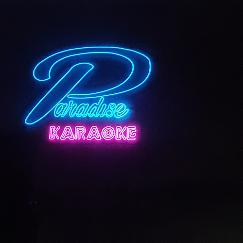 Paradise Bar N bistro - Kota Padang