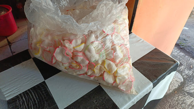 Kupat Tahu Pak Uci Cikole - Gastronomi dan perhotelan