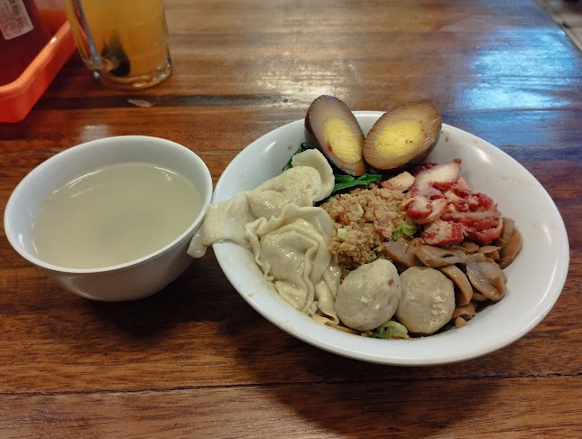 Jl. Jenggolo No.7a, Kemirirejo, Kec. Magelang Tengah, Kota Magelang, Jawa Tengah 56122