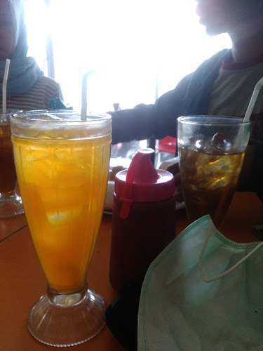 Comentarii opinii despre Labbaik Chicken Kaligandu