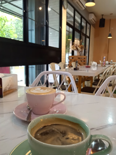 XJPF+P4M, JL. Veteran, Ujung Sabbang, Mallusetasi, Kec. Ujung, Kota Parepare, Sulawesi Selatan 91114