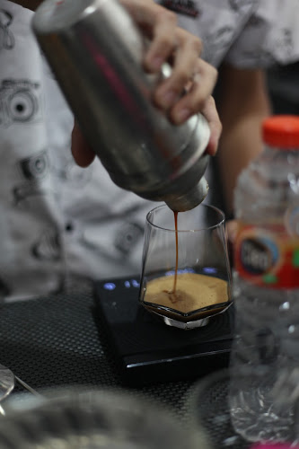 Opinii despre Outfield Coffee în Surabaya - Gastronomi dan perhotelan