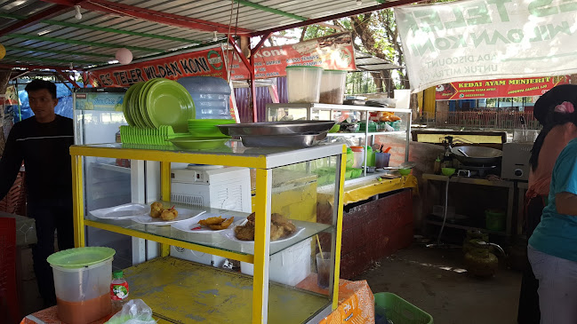 Opinii despre Es Teler Wildan Koni în Kota Kendari - Gastronomi dan perhotelan