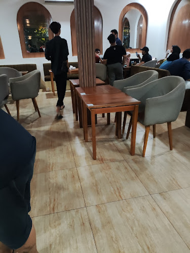 RINDANG COFFEE AND EATERY - Gastronomi dan perhotelan