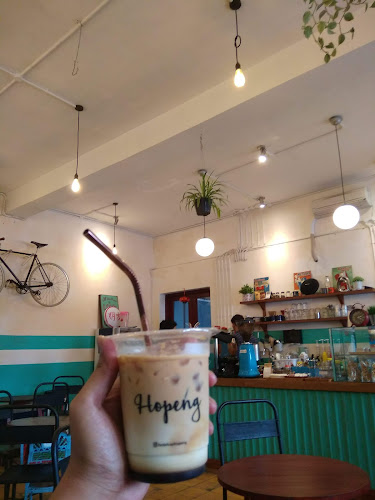 Opinii despre Warung Hopeng în Kota Bogor - Gastronomi dan perhotelan