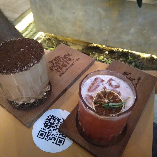 Jl. Ciliwung No.17, Cihapit, Kec. Bandung Wetan, Kota Bandung, Jawa Barat 40114