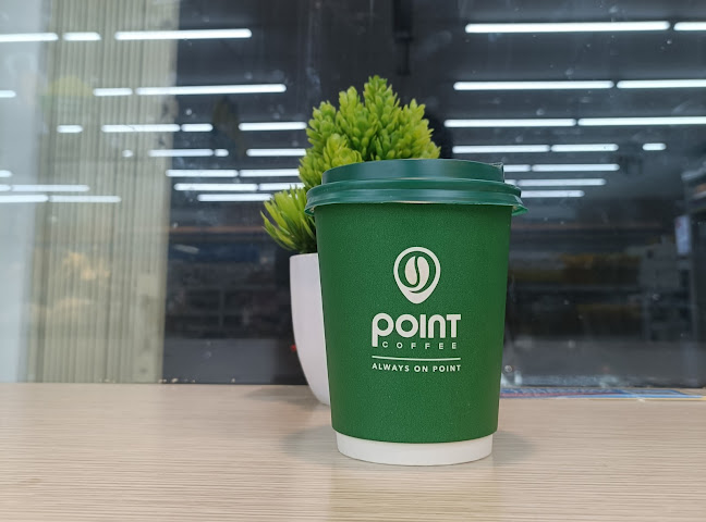 Opinii despre Point Cafe Sultan Agung 92 Semarang în Kota Semarang - Gastronomi dan perhotelan