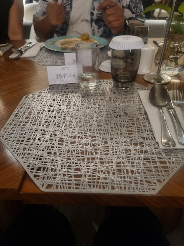 Comentarii opinii despre 209 Dining