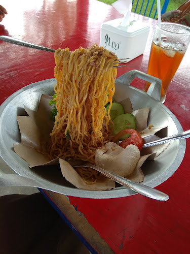 Opinii despre TAMAN PUCUAK MERAH în Kota Padang - Gastronomi dan perhotelan