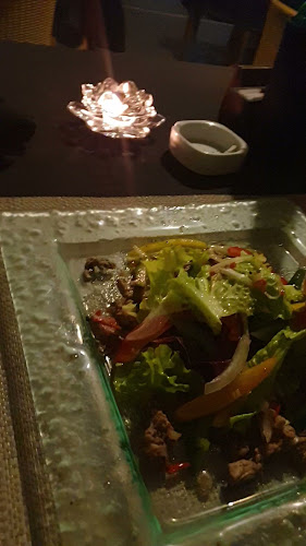 Monalisa Cafe - Gastronomi dan perhotelan