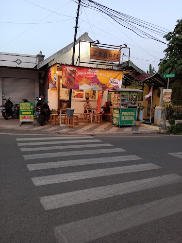 Cafe ZEGER! - Gastronomi dan perhotelan