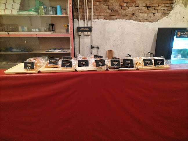 Djoen Bakery, Coffee & Resto sedjak 1935