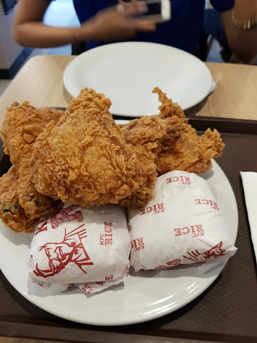 KFC - Gastronomi dan perhotelan