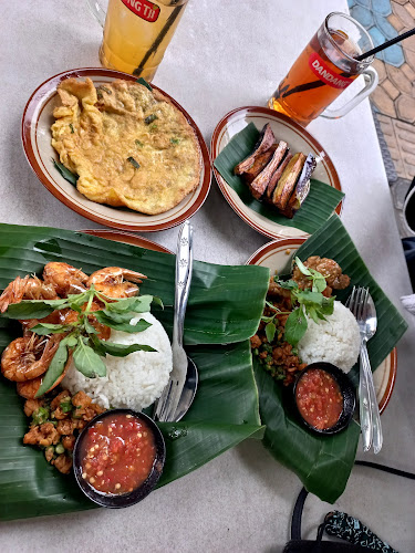 Warung Cari Makan - Gastronomi dan perhotelan