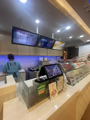 Setiabudi Supermarket Bandung, Jl. Dr. Setiabudi No.42 - 46, Hegarmanah, Kec. Cidadap, Kota Bandung, Jawa Barat 40141