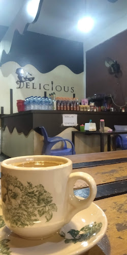 Opinii despre Delicious Café în Kota Pekanbaru - Gastronomi dan perhotelan