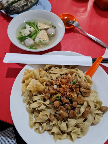 Opinii despre Mie Ayam Aloi în Kota Palembang - Gastronomi dan perhotelan