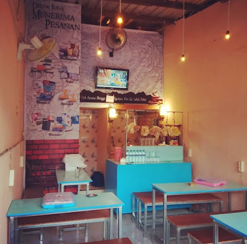 Opinii despre WARKOP KOPI LAMPUNG în Surabaya - Gastronomi dan perhotelan
