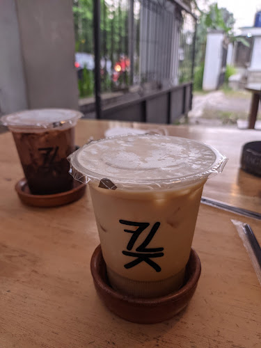 Opinii despre 7 Langit Kopi în Kab. Tasikmalaya - Gastronomi dan perhotelan