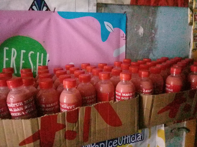 Comentarii opinii despre Es Campur Mawut (꧋ꦌꦱ꧀ꦕꦩ꧀ꦥꦸꦂꦩꦮꦸꦠ꧀)