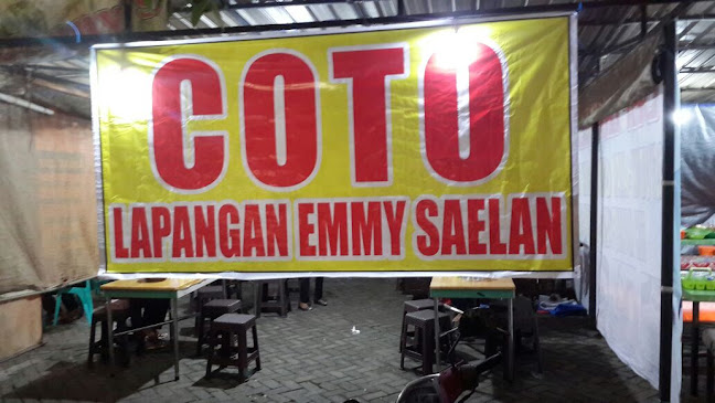 Opinii despre Coto Lapangan Emmy Saelan în Kota Makassar - Gastronomi dan perhotelan