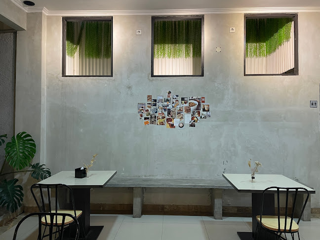 Ketjombrang - Gastronomi dan perhotelan