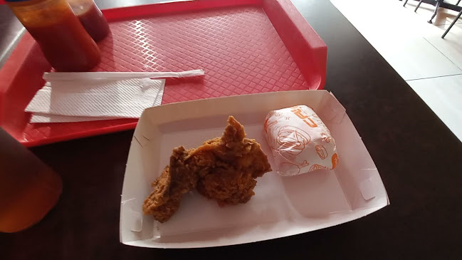Opinii despre C Bezt FriedChicken în Kota Parepare - Gastronomi dan perhotelan