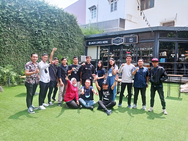 HMF7+WRX Tijili Square, Jl. Iskandar Muda, Darat, Medan Baru, Medan City, North Sumatra 20233