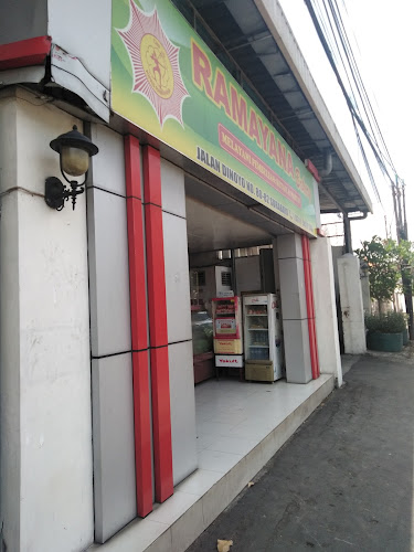 Jl. Dinoyo No.80-82, Keputran, Kec. Tegalsari, Surabaya, Jawa Timur 60265