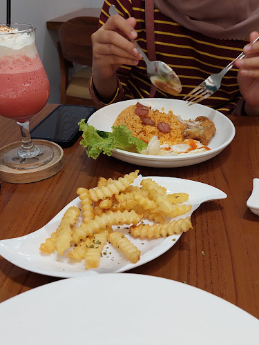 Comentarii opinii despre LUXE & CO.