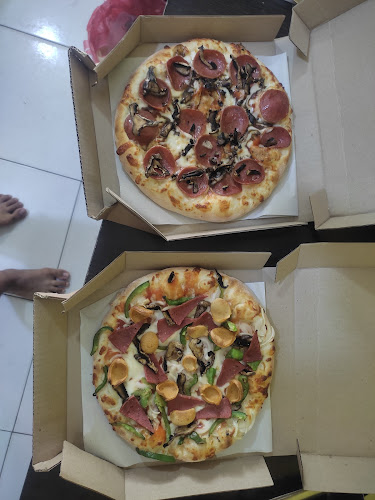 Baker Old & Pizza et Veteran Gondrong - Gastronomi dan perhotelan
