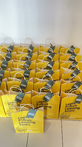 Opinii despre Lapis Kukus Lawang Sewu Banyumanik în Kota Semarang - Gastronomi dan perhotelan