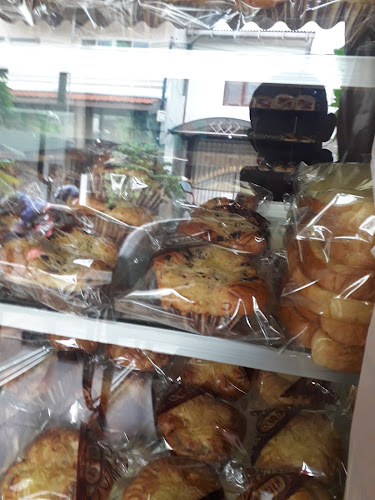 Bourda Bakery - Gastronomi dan perhotelan