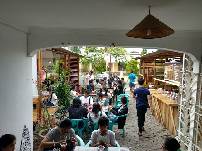 Opinii despre KING CAFE Reborn în Kota Pematang Siantar - Gastronomi dan perhotelan