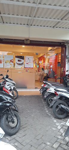 Opinii despre Dea Bakery - Kapas Krampung în Surabaya - Gastronomi dan perhotelan