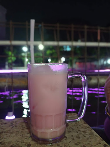 Opinii despre Sentra Wisata Kuliner Taman Prestasi în Surabaya - Gastronomi dan perhotelan