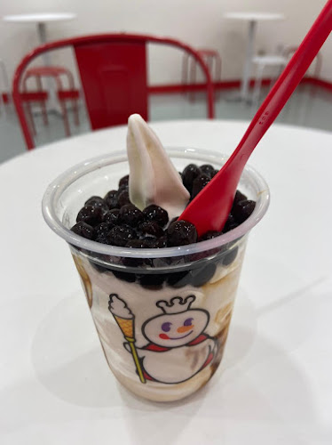 Opinii despre Mixue Sangiang în Kota Tangerang - Gastronomi dan perhotelan